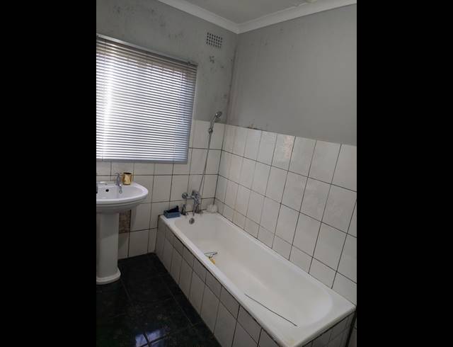3 BEDROOM HOUSE FOR SALE IN HOWICK WEST
